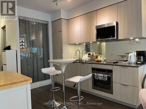 609 Avenue Rd in Toronto, ON - Building Photo - Building Photo