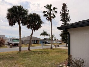 106 W Cedarwood Cir in Kissimmee, FL - Building Photo - Building Photo