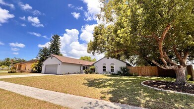 1295 Madelena Ave in Winter Springs, FL - Building Photo - Building Photo