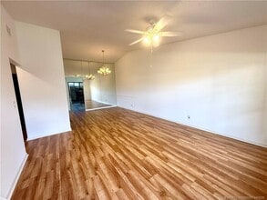 8005 SE Villa Cir in Hobe Sound, FL - Building Photo - Building Photo