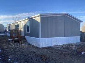 75 N Curtis Rd in Colorado Springs, CO - Building Photo