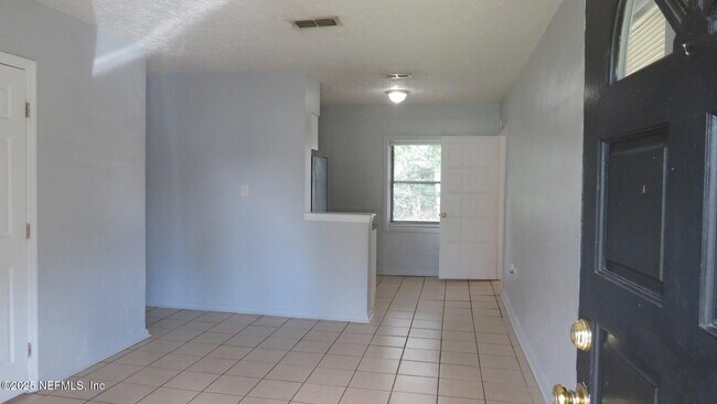 5347 Baycrest Rd in Jacksonville, FL - Building Photo - Building Photo