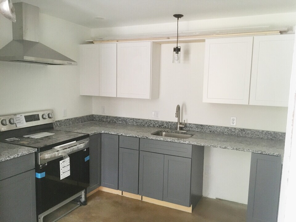 25 Mechanic St in Barre, MA - Building Photo