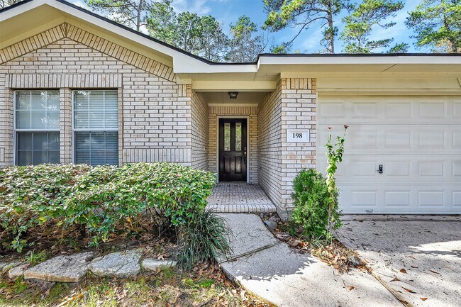 198 W Misty Dawn Dr in Conroe, TX - Building Photo - Building Photo