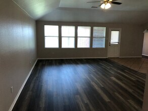3501 Truman St in McKinney, TX - Foto de edificio - Building Photo