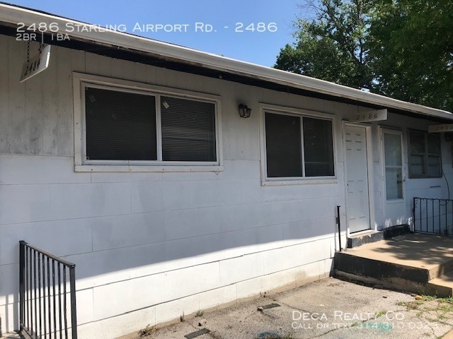 2486 Starling Airport Rd-Unit -2486 in Arnold, MO - Foto de edificio