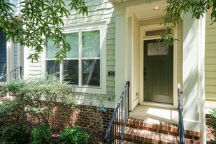 217 S Camellia St in Chapel Hill, NC - Building Photo
