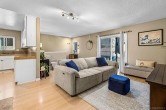 10429 Caminito Rimini in San Diego, CA - Building Photo - Building Photo