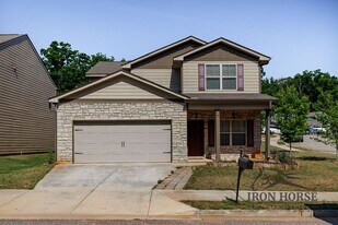 484 Park W Blvd in Athens, GA - Building Photo