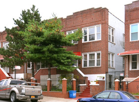 1214 Ward Ave Apartments