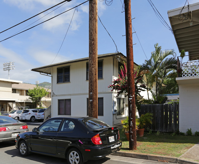 2816 Varsity Cir in Honolulu, HI - Building Photo - Building Photo