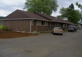 291 NW Viola St in Sheridan, OR - Building Photo