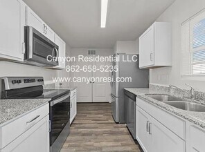 213 Pleasant Willow Pl in Greensboro, NC - Building Photo - Building Photo