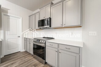 5591 Hydrangea St in Winston-Salem, NC - Building Photo - Building Photo