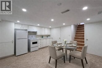 148 Siebert Ave in Kitchener, ON - Building Photo - Building Photo