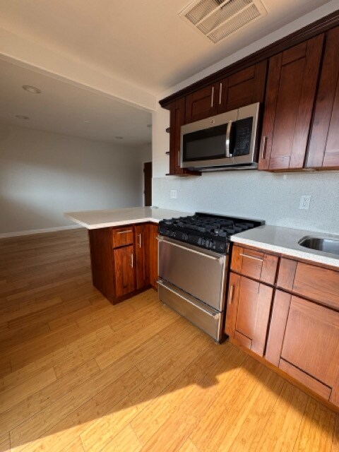 5567 Inglewood Blvd in Culver City, CA - Building Photo
