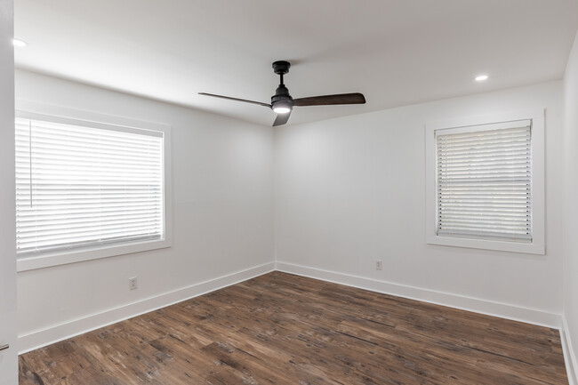 Amberidge Apartments in Decatur, GA - Building Photo - Interior Photo