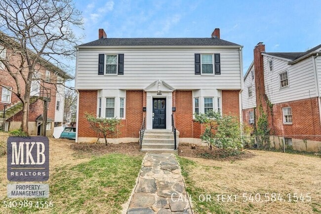 property at 1914 Avon Rd SW