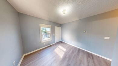 230 W 3rd St in Mansfield, OH - Building Photo - Building Photo