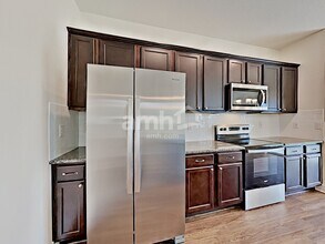 11205 Delicate Rose Ct in Riverview, FL - Building Photo - Building Photo