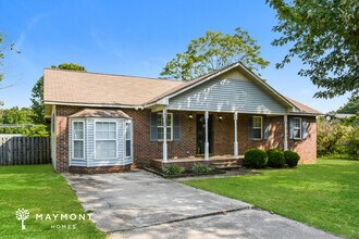 18730 Canoebrook Ln in Toney, AL - Foto de edificio - Building Photo