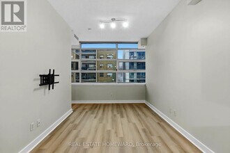 601 Kingston Rd in Toronto, ON - Building Photo - Building Photo