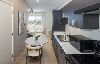 Garfield Terrace II in Phoenix, AZ - Building Photo - Building Photo