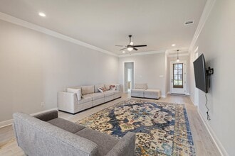 4479 Lakes Edge Dr in Lake Charles, LA - Building Photo - Building Photo