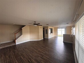 3460 Castle Stone Ct in Valrico, FL - Building Photo - Building Photo