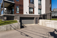 455 Des Prairies Boul in Laval, QC - Building Photo - Building Photo