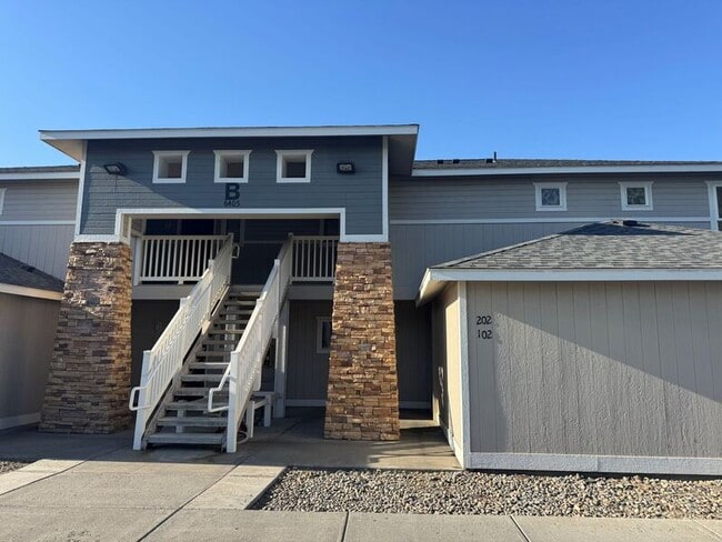 property at 6405 Chapel Hill Blvd