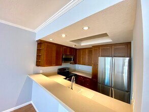 411 Park Ave, Unit 204 in San Jose, CA - Building Photo - Building Photo