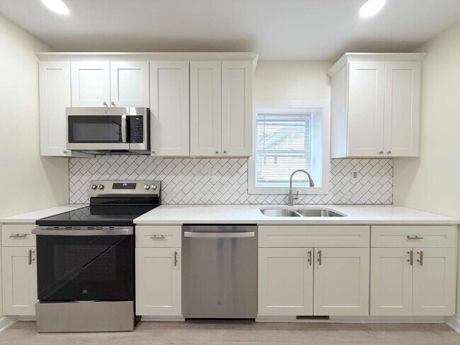 property at 2647 E 6 St
