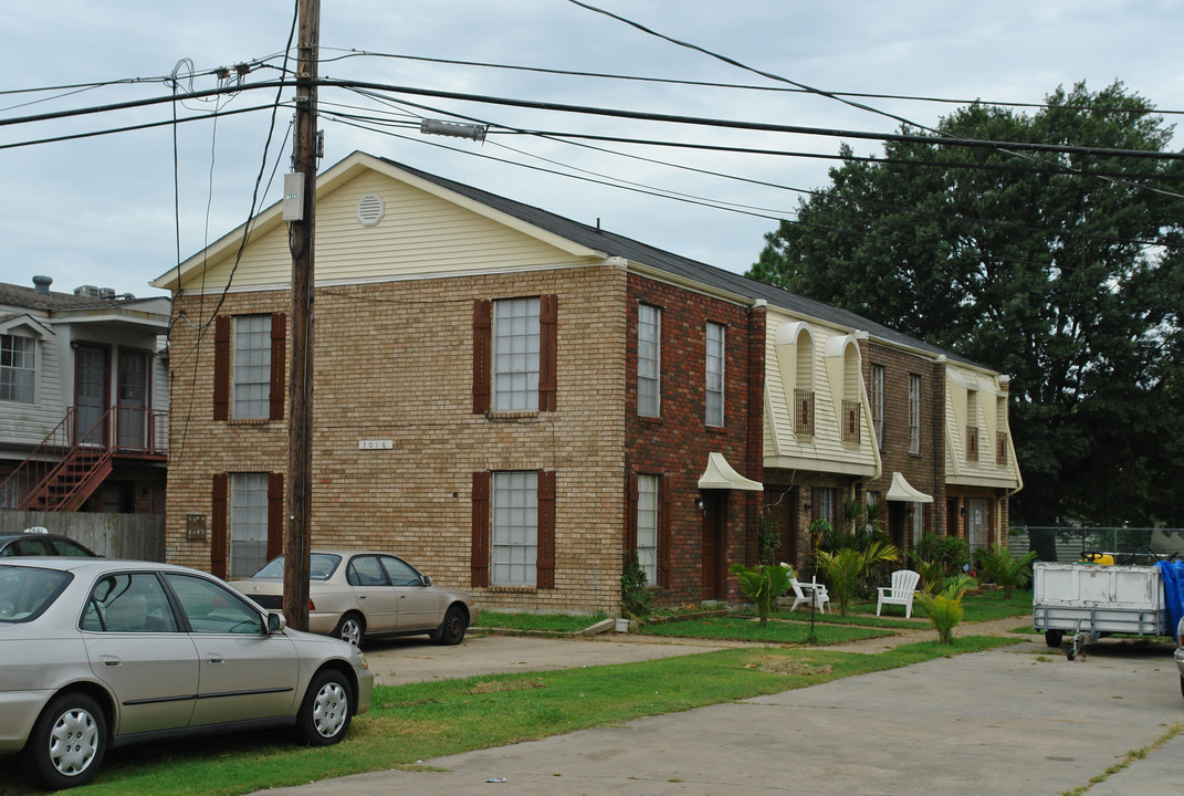 3016 Harvard Ave in Metairie, LA - Building Photo