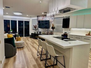 407 SW 5th St in Fort Lauderdale, FL - Building Photo - Building Photo