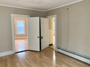 16 West St in Waterville, ME - Building Photo - Building Photo