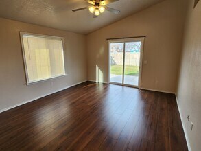 14286 Shelby St in Caldwell, ID - Building Photo - Building Photo