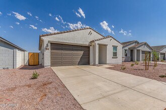 7428 E Cozy Cottage Ln in Queen Creek, AZ - Building Photo - Building Photo