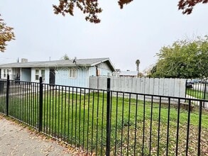 641 M St in Merced, CA - Building Photo - Building Photo