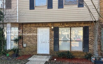 2463 Hampstead Dr in Birmingham, AL - Building Photo