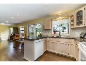 15821-1106A 106a Ave in Surrey, BC - Building Photo - Building Photo