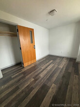 62 Coleman St-Unit -3M in Bridgeport, CT - Foto de edificio - Building Photo