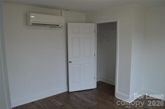 709 S Elm St in Statesville, NC - Building Photo - Building Photo