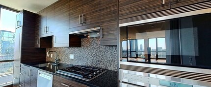 610 W Wayman St in Chicago, IL - Building Photo - Building Photo