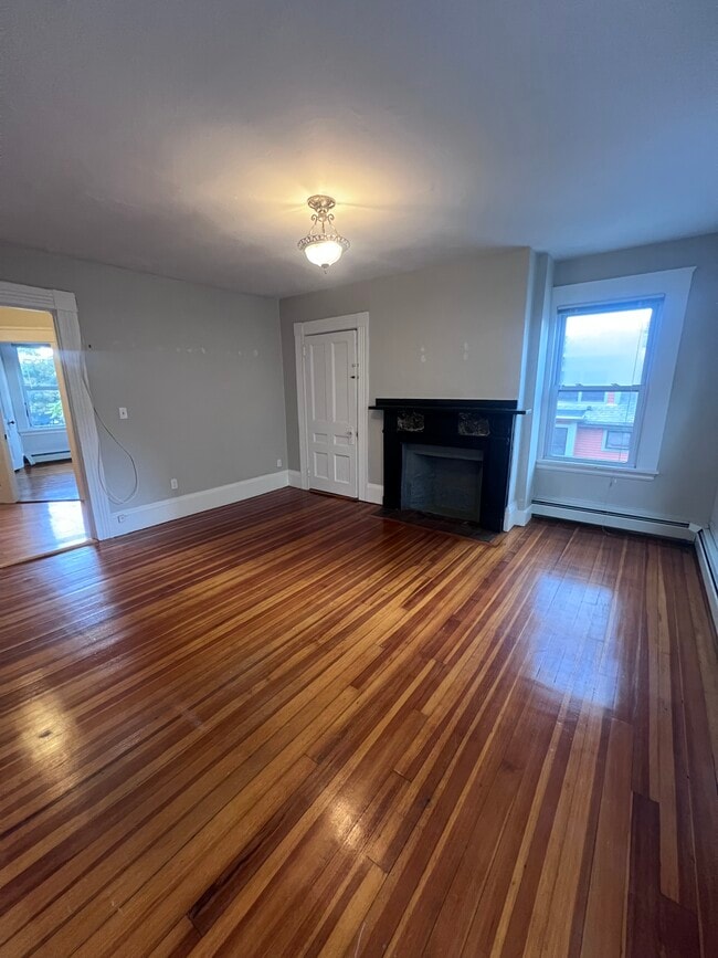 30 Hancock St, Unit 3