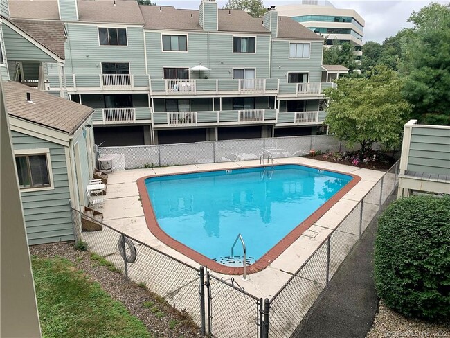 property at 3 Oakwood Dr