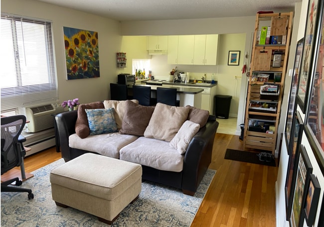 94 Trowbridge St, Unit 33