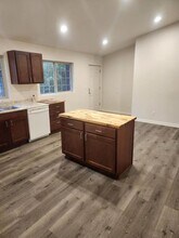 3401 Quartz Creek Rd in Merlin, OR - Building Photo - Building Photo