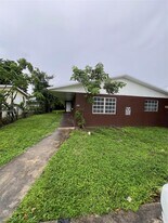 608 NW 3rd Ave in Hallandale Beach, FL - Building Photo