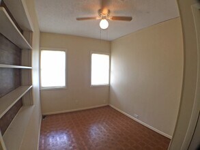 1804 N Broadway St in McAllen, TX - Building Photo - Building Photo